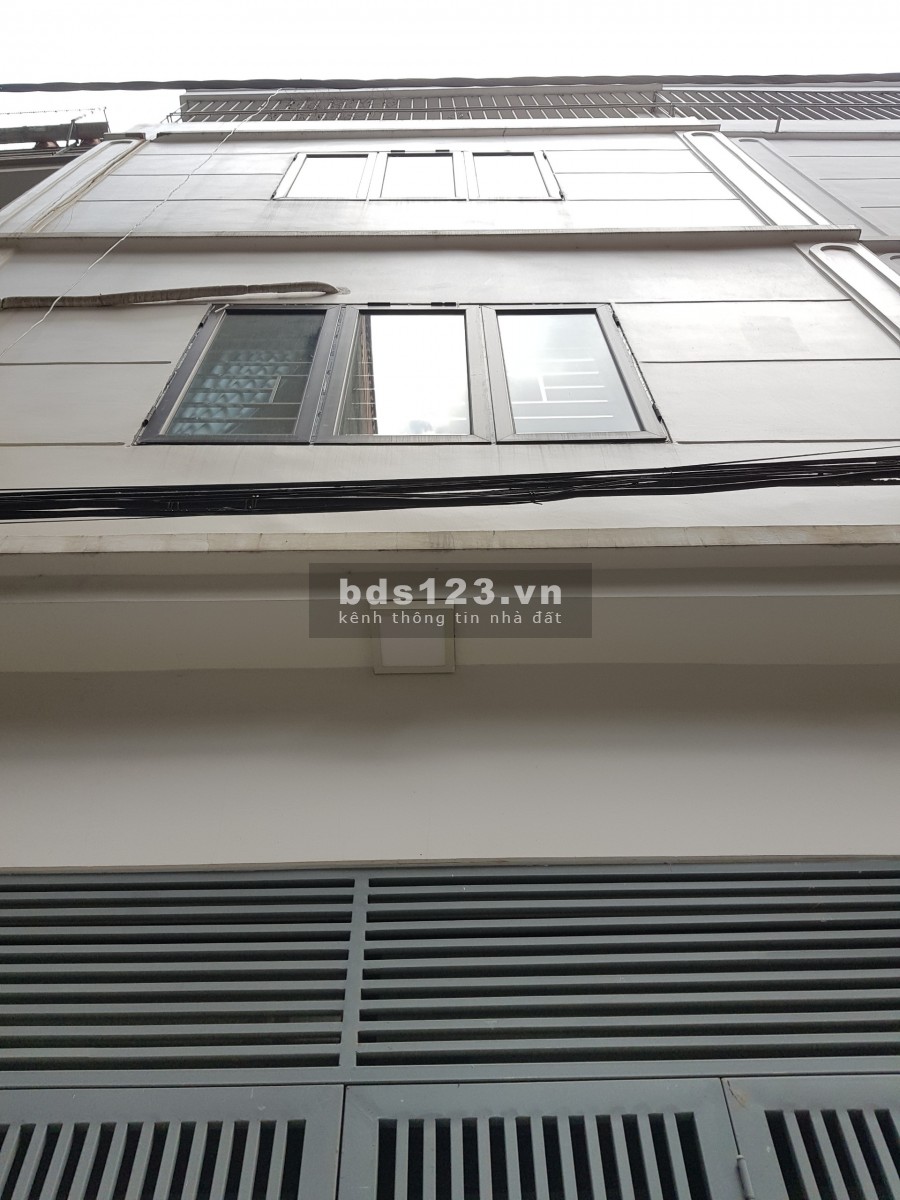 Bán nhà Ngọc Thụy - 31m2 x 4 tầng - 15m ra đường ô tô, gần công viên Ngọc Thụy.