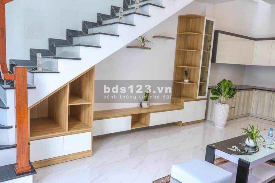 Bán gấp nhà đường Sư Vạn Hạnh Quận 10 3 tầng 4.1 tỷ - 0798919986