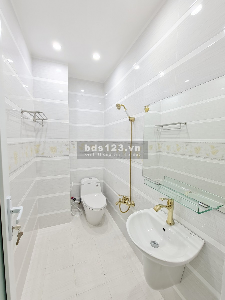 Tân Sơn Nhì, Xe hơi ngủ trong nhà,62m, 6 tỷ, 3 lầu, LH.0984410386