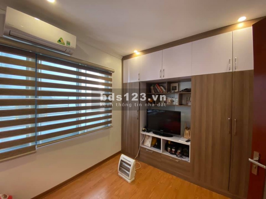 NHÀ MỚI BỒ ĐỀ 5 TẦNG TẶNG TOÀN BỘ NỘI THẤT Ô TÔ ĐỖ CỔNG SÁT HỒ ĐIỀU HOÀ LÔ GÓC, 57m2* 5T *5.4MT, giá 3.58 tỷ