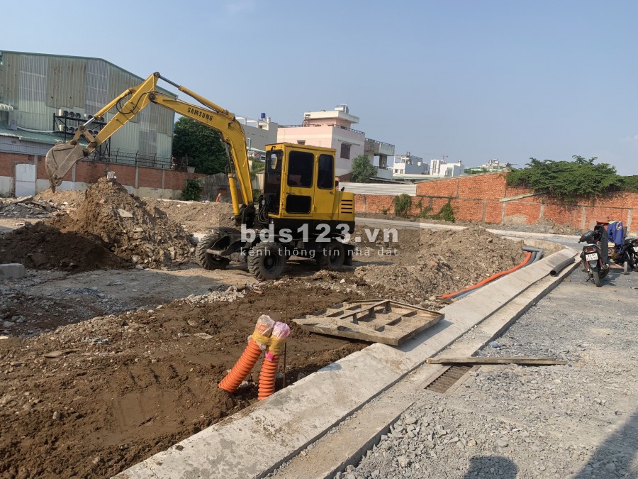 Đất Nền Kinh Dương Vương đối diện Aeon Mall Bình Tân, SHR xây dựng tự do. Thanh toán trước 20% (900tr) nhận nền ngay.