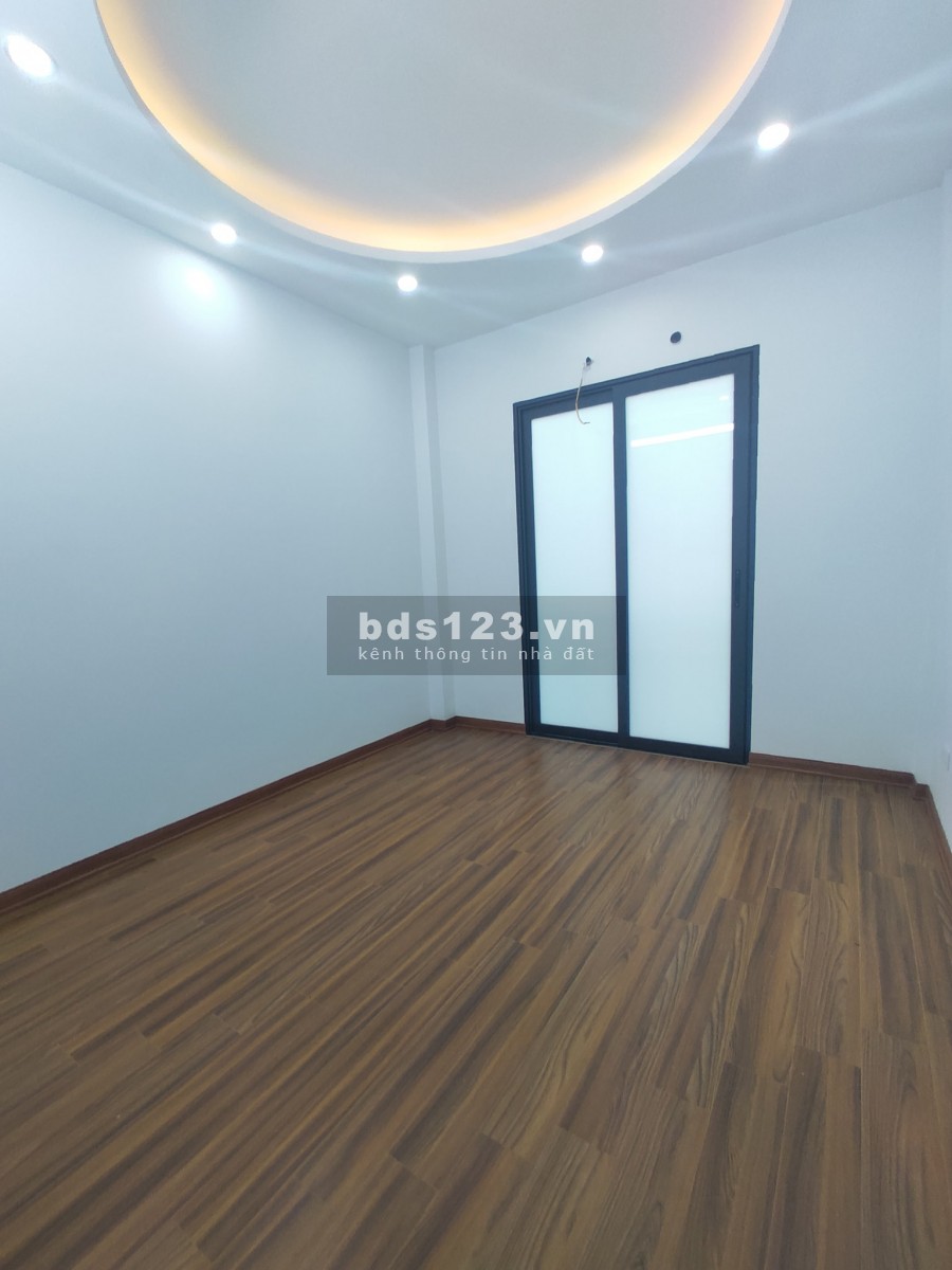 SIÊU HOT LĨNH NAM 5 TẦNG, NGÕ BA GÁC, 4 NGỦ, SỔ ĐỎ NỞ HẬU CHỈ 3 TỶ
