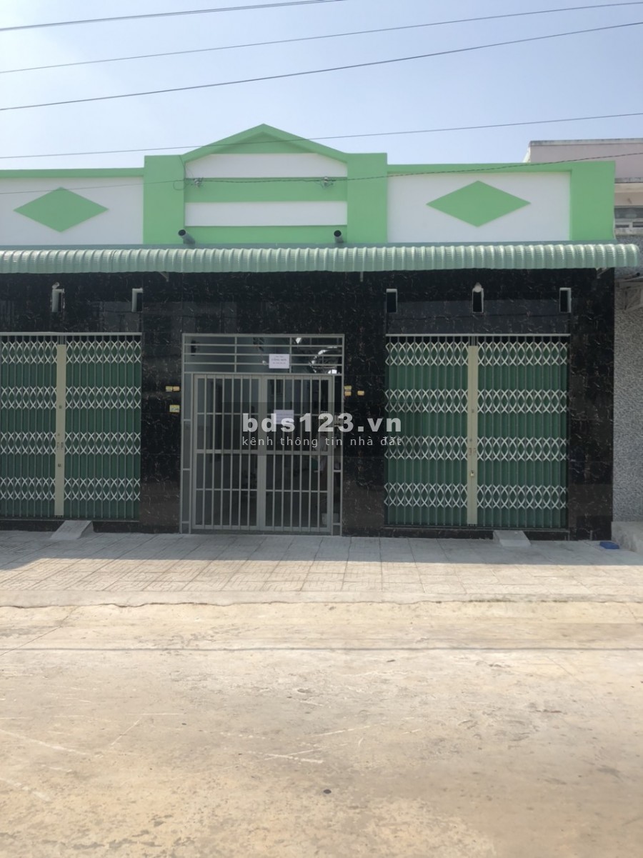GĐ cần tiền bán gấp 2 dãy nhà trọ tại kcn ,vị trí đẹp ,đông dân