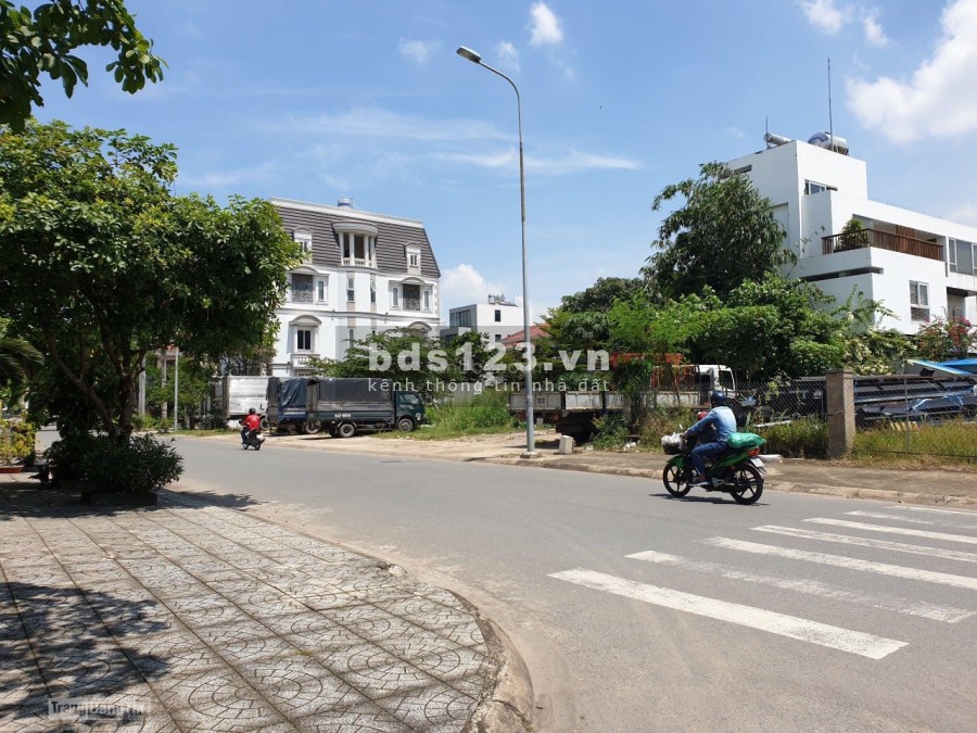 Cần bán 2 nền đất hẻm Lý Chiêu Hoàng, P. 10, Q. 6 giá 3.2 Tỷ, dt 100m2, sổ riêng, XDTD