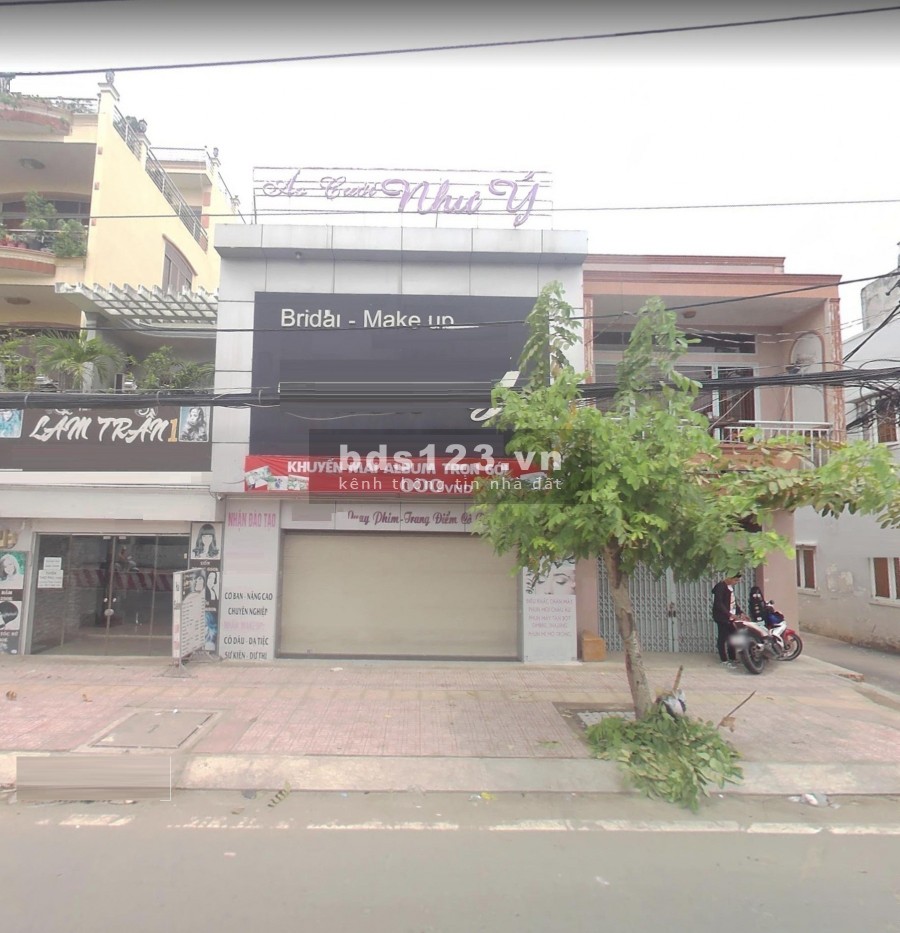 MT nở hậu đ.Võ Oanh (D3) _ khu tập trung sinh viên