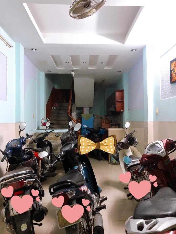 Bán Nhà Q10 . 30m2 5 tầng Giá Sốc chỉ 6,4 tỷ