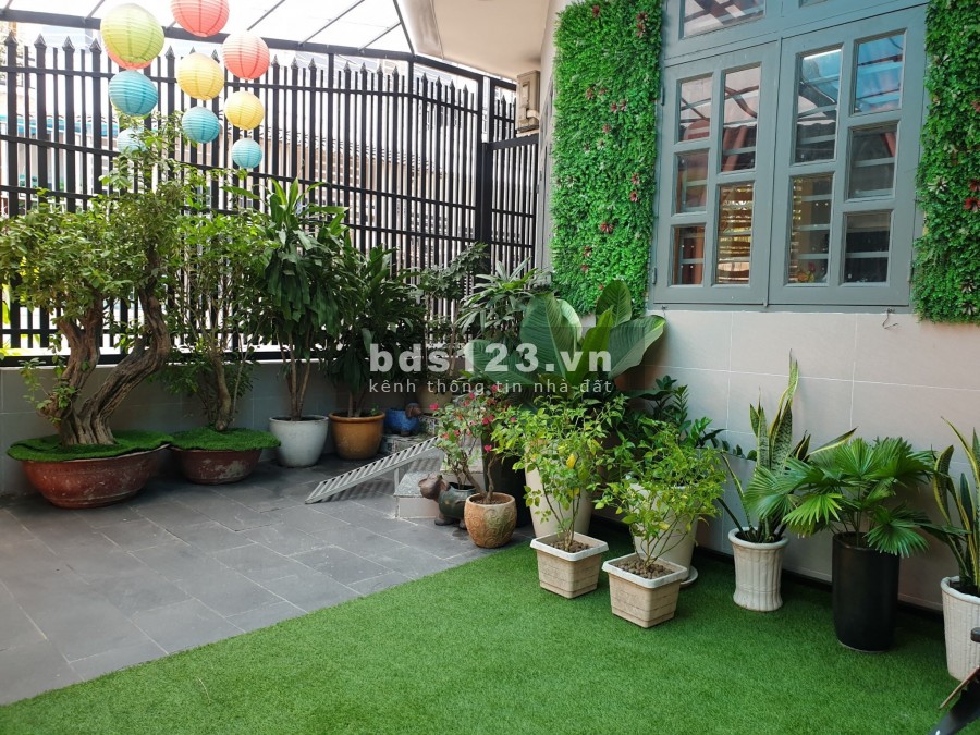 Nợ ngân hàng nên cần bán gấp nhà hẻm xe tải đường lê văn quới bình tân