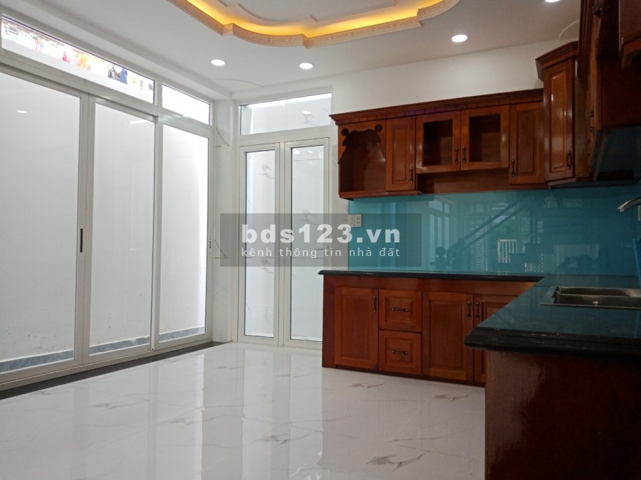 NHÀ SỔ HỒNG RIÊNG NGAY TẠ QUANG BỬU QUẬN 8