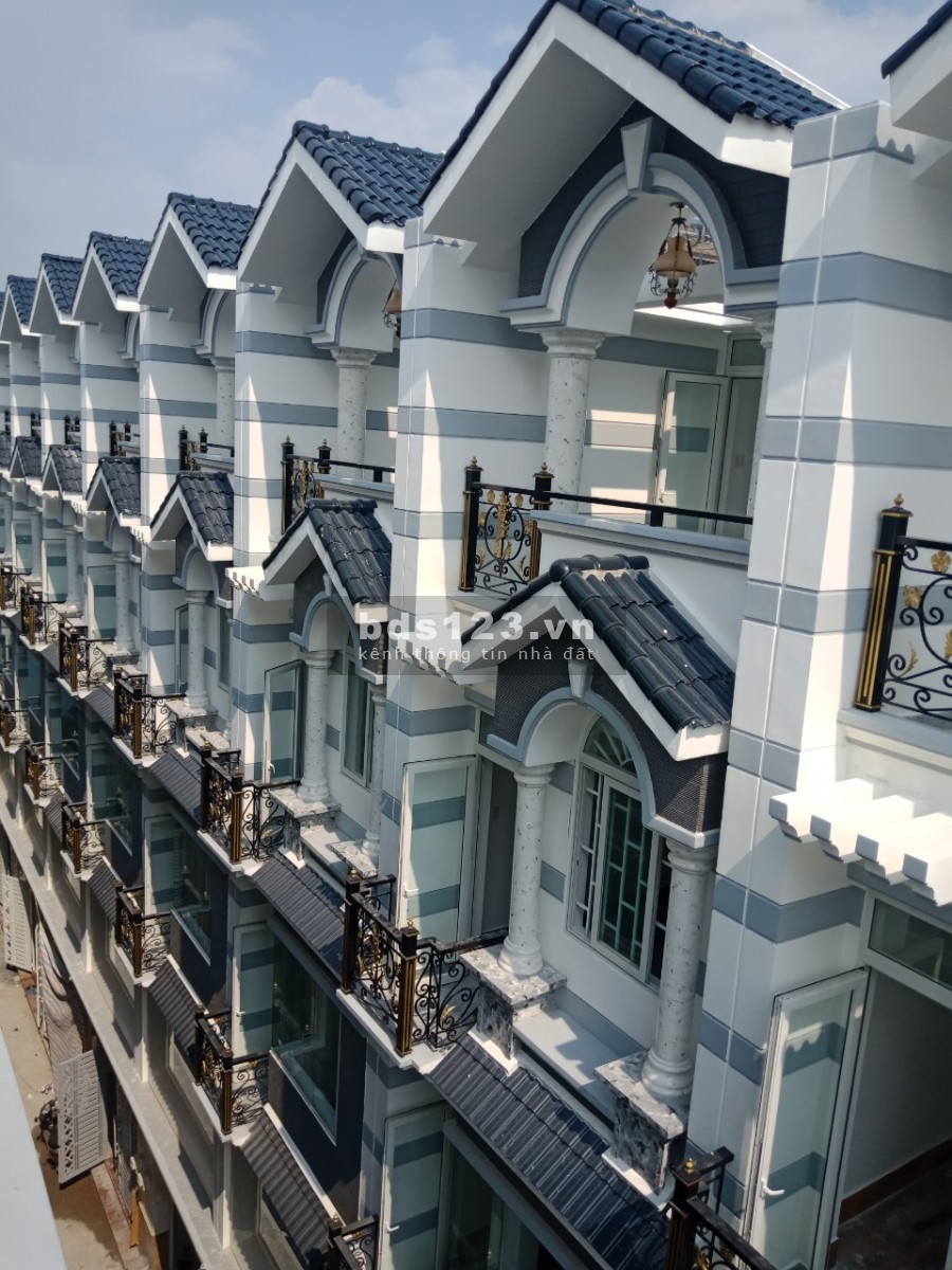 NHÀ SỔ HỒNG RIÊNG NGAY TẠ QUANG BỬU QUẬN 8
