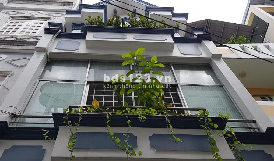 Có ngay nhà 37m2 trung tâm Lạc Long Quân, hxh, tân bình, 3 tỷ 65