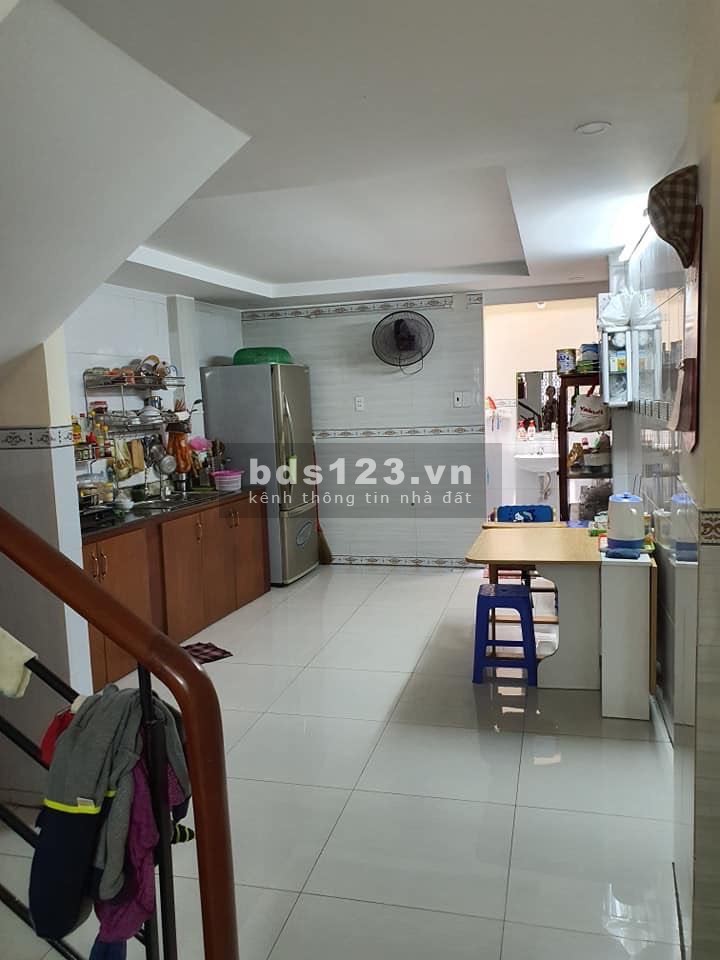BÁN NHÀ LẠC LONG QUÂN, HẺM XE HƠI ĐỔ CỬA, 46M2, GIÁ CHỈ 4.5 TỶ