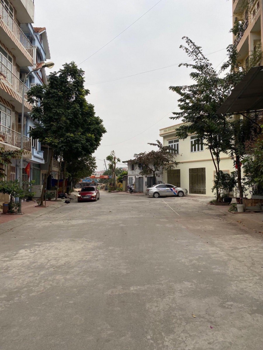 Bán gấp đất Văn La, Hà Đông Ô Tô, Kinh Doanh DT 50m MT 5m chỉ 4,5 tỷ.