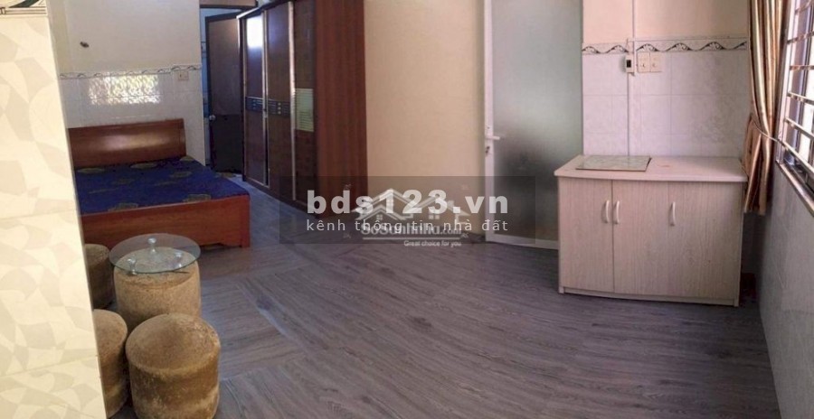 Sang nhượng CHDV Mặt tiền Đường Cao Thắng, P.17, Q.Phú Nhuận. DT: 6.8 x 18m