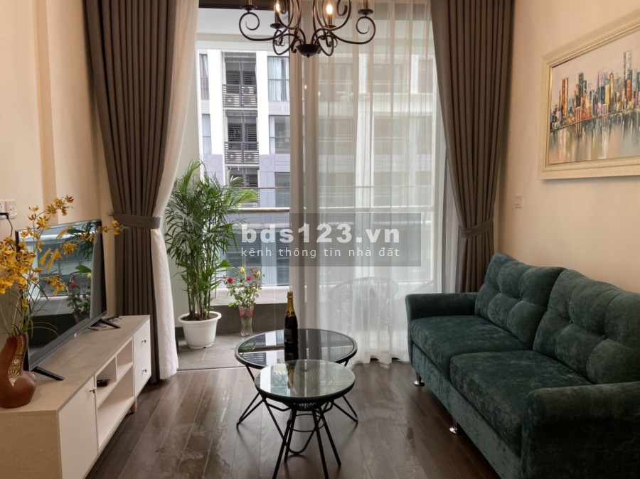 Cho thuê căn hộ 2 phòng ngủ view nội khu tại Symphony, Long Biên. S:60m2. Full nội thất. Giá 11tr. Lh: 0988581367