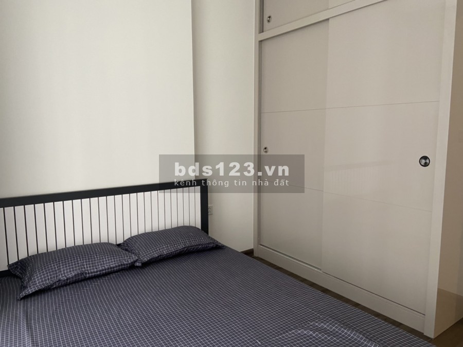 Cho thuê căn hộ 2 phòng ngủ view nội khu tại Symphony, Long Biên. S:60m2. Full nội thất. Giá 11tr. Lh: 0988581367
