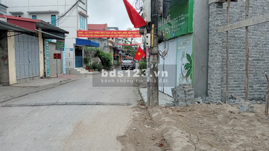  BÁN LÔ 64M2 MẶT ĐƯỜNG TẠI CỐNG MỸ 