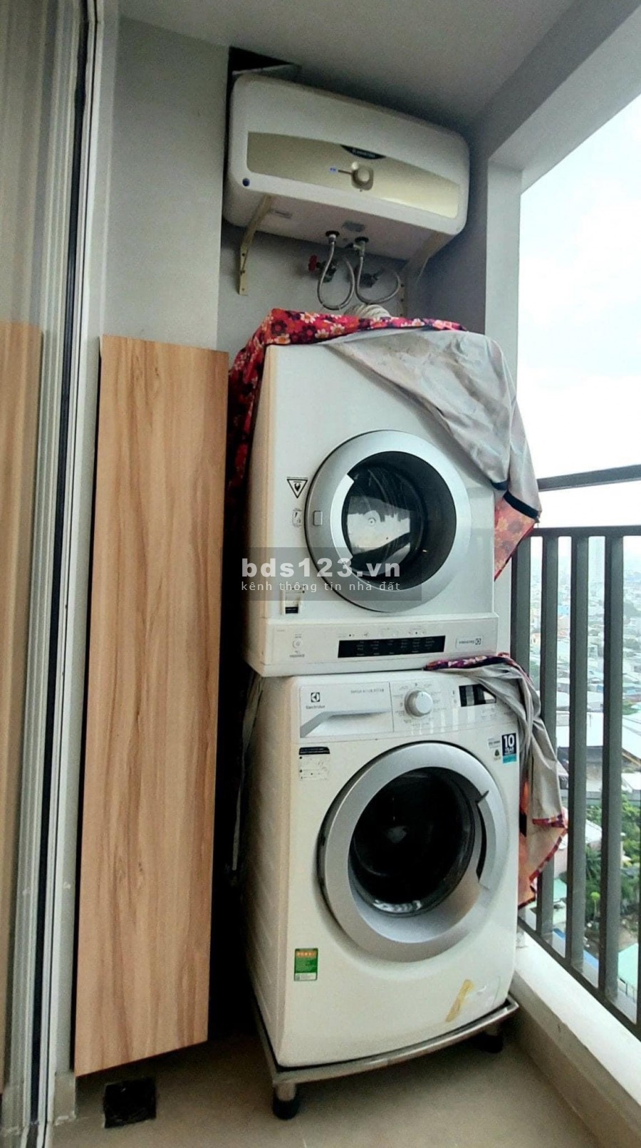 cần sang lại hợp đồng thuê căn 2 phòng, giá 16 triệu, full nội thất, Lh: 0878162162