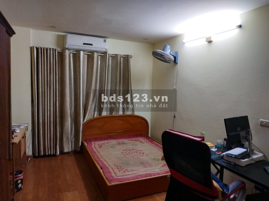 BÁN NHÀ TRUNG TÂM QUẬN CẦU GIẤY – GIÁ 4.95 TỶ