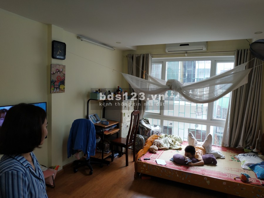 BÁN NHÀ TRUNG TÂM QUẬN CẦU GIẤY – GIÁ 4.95 TỶ