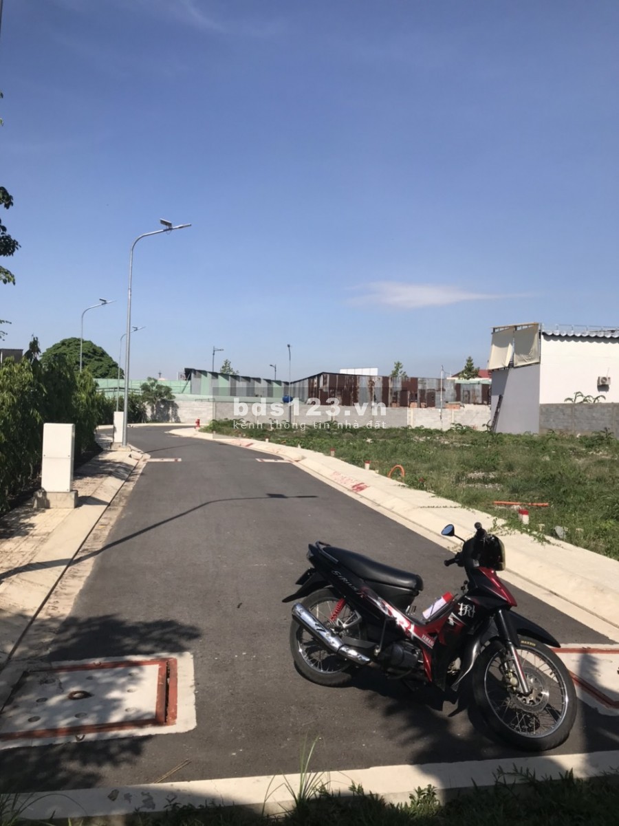 Bán đất Phạm Văn Đồng, dt 63m2 giá 5.3 tỷ