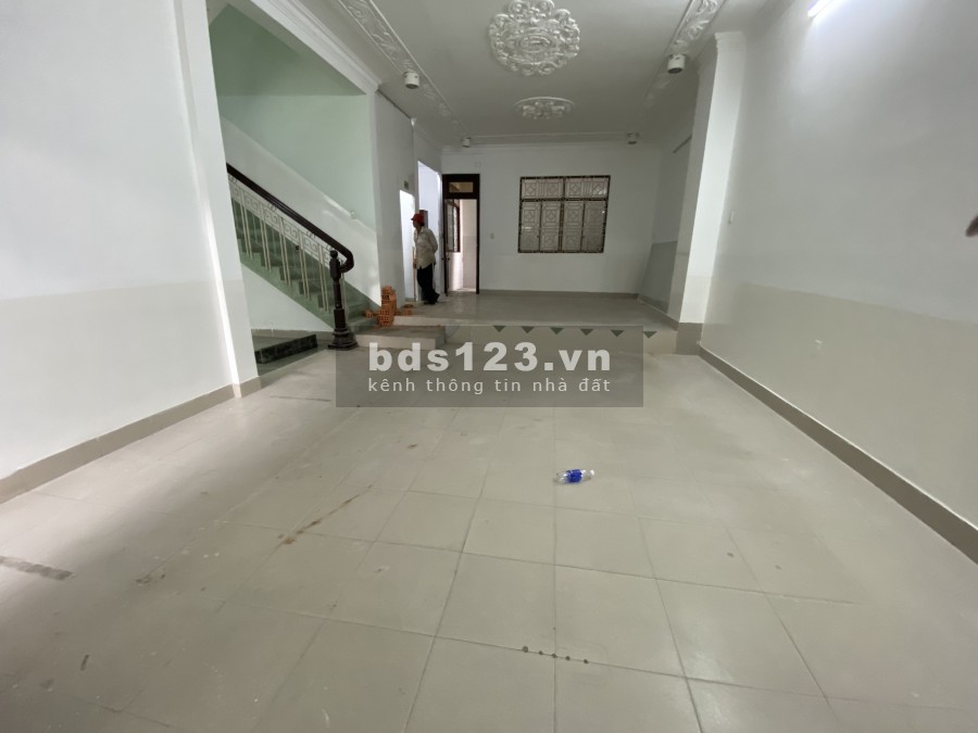 Nhà Miếu Nổi Khu Phan Xích Long, 8,5x16 T_2L gồm 9P_5wc, nhà mơi sơn sửa, chốt nhanh.