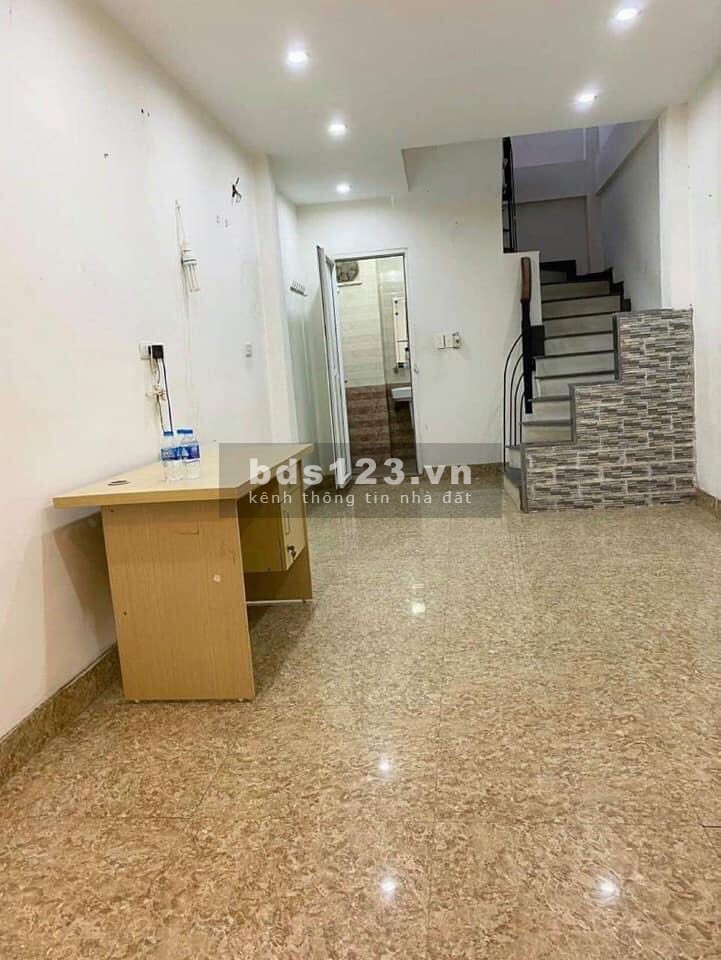 Bán nhà Phú Đô 30m2, 5 tầng, MT 3m, phân lô, gần oto, giá chỉ 3.2 tỷ