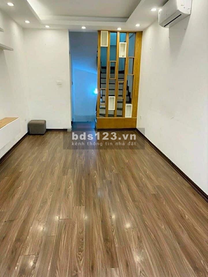 Bán nhà Phú Đô 30m2, 5 tầng, MT 3m, phân lô, gần oto, giá chỉ 3.2 tỷ