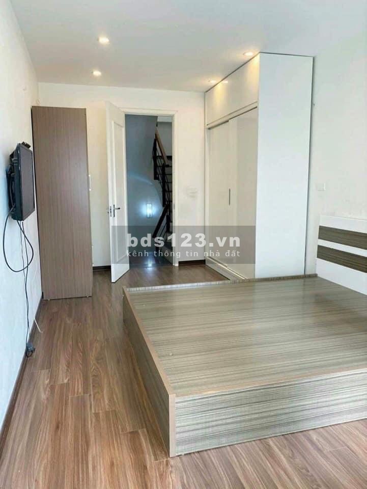 Bán nhà Phú Đô 30m2, 5 tầng, MT 3m, phân lô, gần oto, giá chỉ 3.2 tỷ