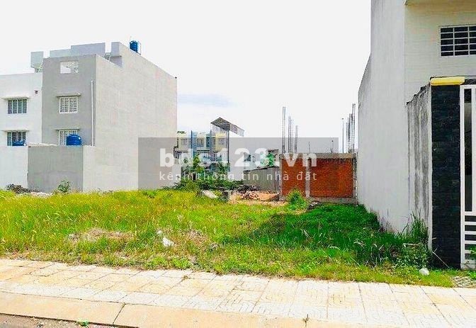 TÔI CHÍNH CHỦ CẦN BÁN 200m2 ĐẤT THỔ CƯ NẰM TRÊN MẶT TIỀN ĐƯỜNG SỐ 7 QUẬN BÌNH TÂN .TPHCM