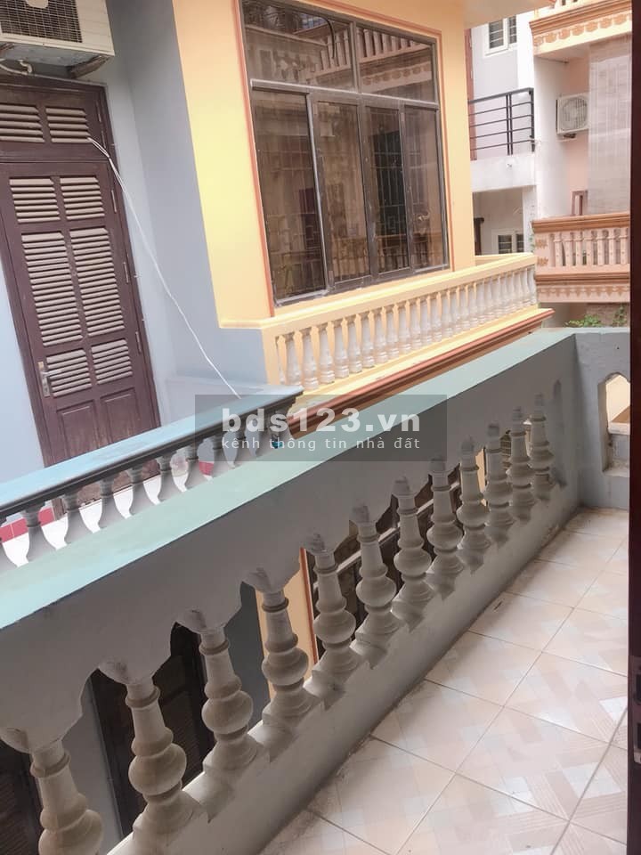 Nhà 3 tầng đất rộng, ô tô vào nhà Cổ Nhuế, 105m2, 7.9 tỷ