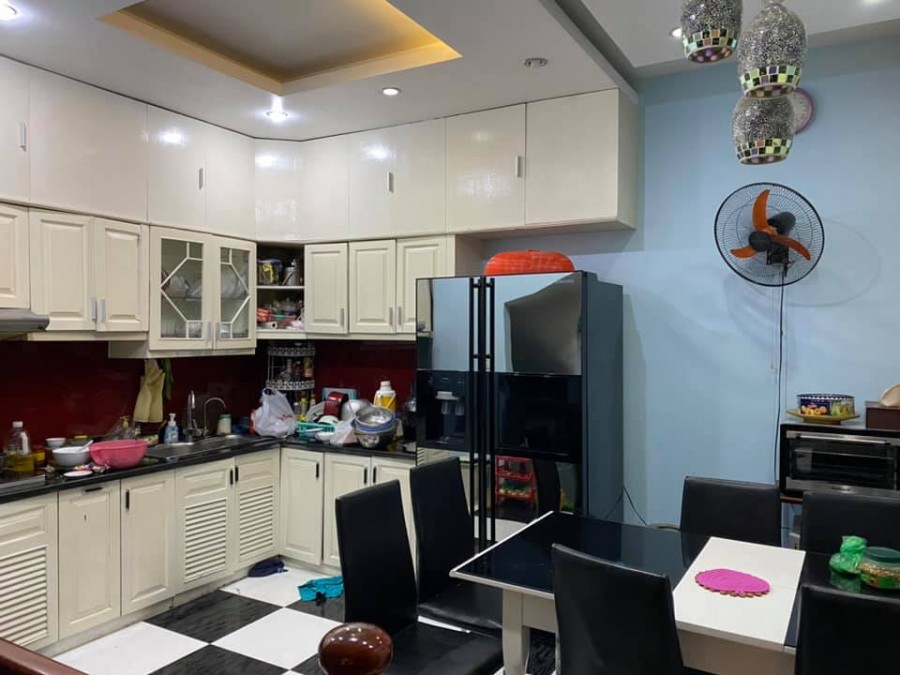 Siêu Hiếm Nguyễn Đổng Chi 42m2 5 tầng mt 6m ngõ ba gác chỉ 3tyxxx