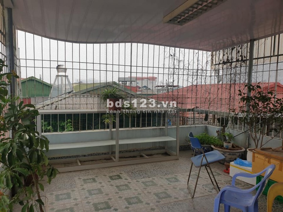 Chính chủ bán gấp nhà Trần Khát Trân 65m2 – 5 tầng – Sân rộng, ngõ Ba gác –Hơn 3 tỷ