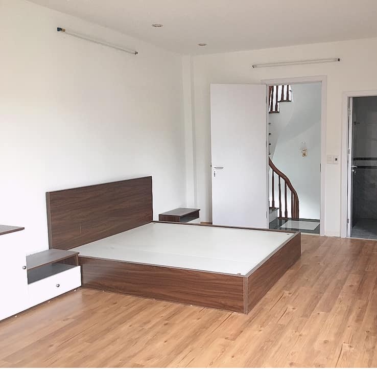 Bán nhà Hoàng Mai, cách mặt phố Hoàng Mai 40m, 47m2 x 5 tầng x Nhỉnh 3 tỷ LH 0944267031