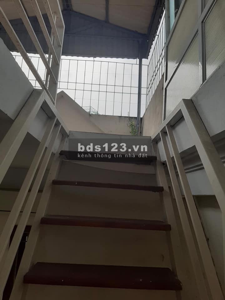 NHÀ NGÕ NÔNG NGAY ĐẦU PHỐ KIM MÃ, GẦN TTTM, CHỢ, TRƯỜNG HỌC 3,35 TỶ