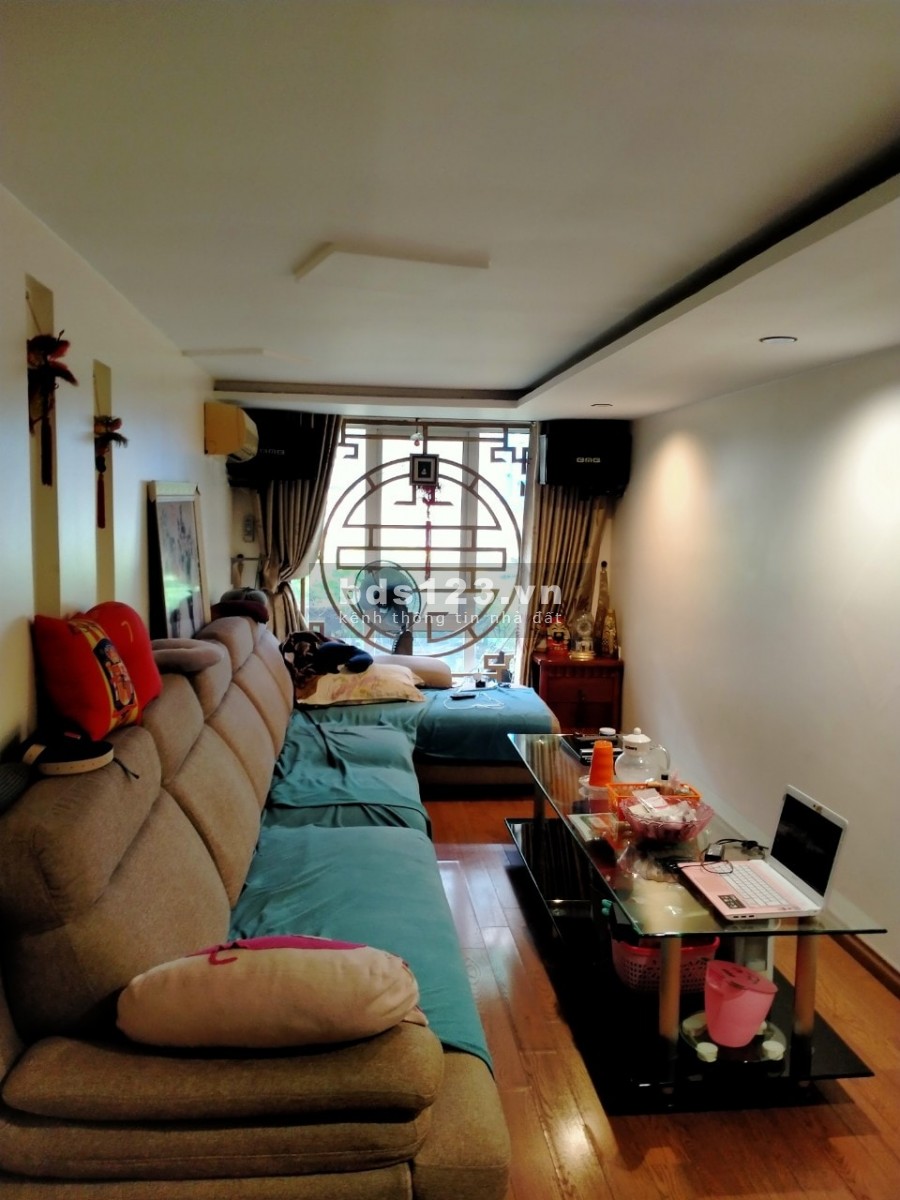 CỔNG ĐỤC PHỐ CỔ Ô TÔ VÀO NHÀ GẦN HỒ GƯƠM NHỈNH 12 TỶ