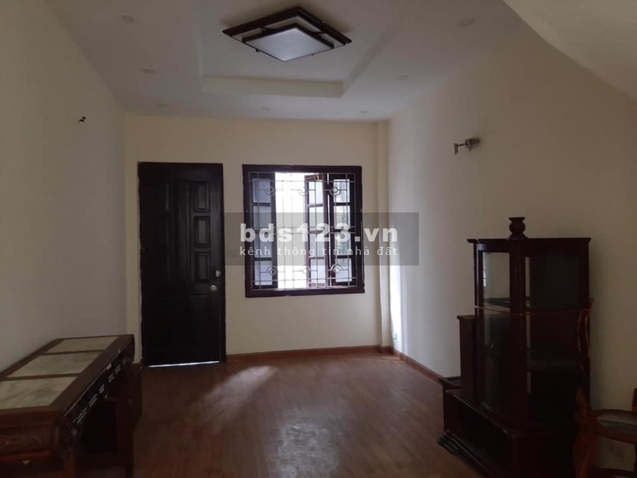 NHÀ NGÕ NÔNG NGAY ĐẦU PHỐ KIM MÃ, GẦN TTTM, CHỢ, TRƯỜNG HỌC 3,35 TỶ