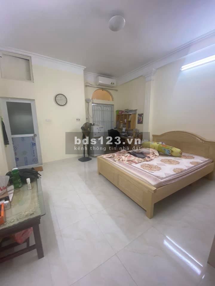 LÕI ĐỐNG ĐA NHÀ ĐẸP Ở LUÔN cách mặt phố Khâm Thiên 100m