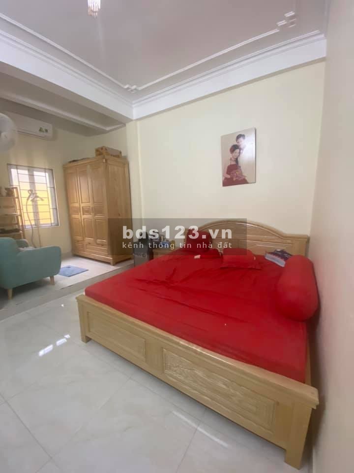 LÕI ĐỐNG ĐA NHÀ ĐẸP Ở LUÔN cách mặt phố Khâm Thiên 100m