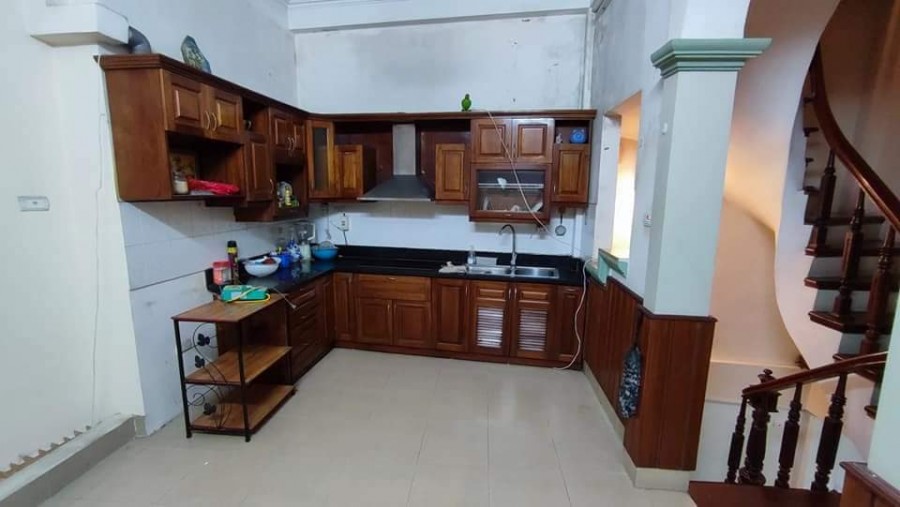 Nhà đẹp Phân lô Nở hậu Vương Thừa Vũ DT 50m2, MT 4.2m, Giá 3.99 tỷ. LH 0967469345