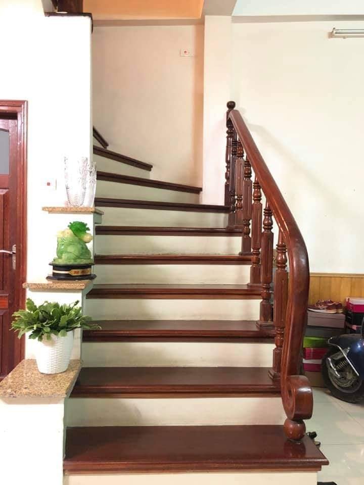Nhà đẹp Phân lô Nở hậu Vương Thừa Vũ DT 50m2, MT 4.2m, Giá 3.99 tỷ. LH 0967469345