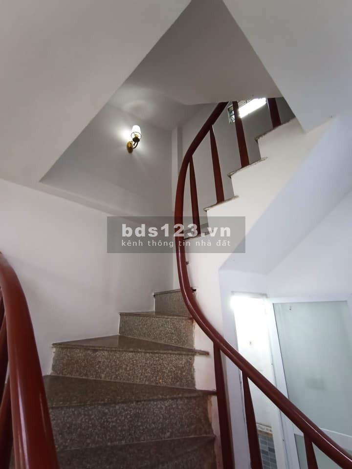 Vĩnh Hưng, Lĩnh Nam, 2.35 tỷ, cách ô tô đỗ 50m