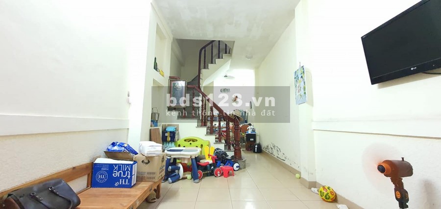 Cần tiên bán gấp giá RẺ nhà mới phố Trương Định- 2,2tỷ