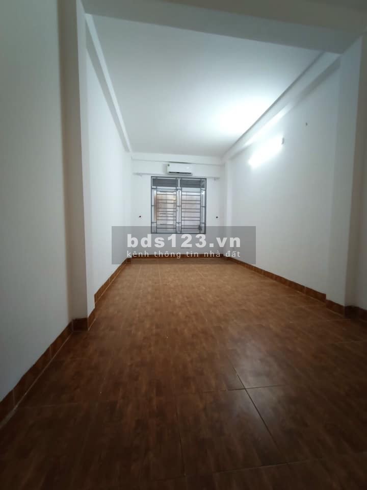 Vĩnh Hưng, Lĩnh Nam, 2.35 tỷ, cách ô tô đỗ 50m