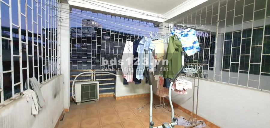 Cần tiên bán gấp giá RẺ nhà mới phố Trương Định- 2,2tỷ