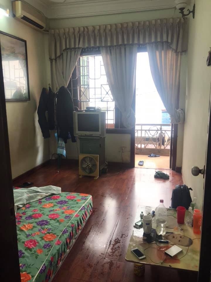 Bán Nhà Kim Giang 45m2x5T, 8 Ngủ, Gần Phố, Ô Tô Qua Nhà, Vừa Ở Vừa Cho Thuê Chỉ Nhỉnh 4 Tỷ