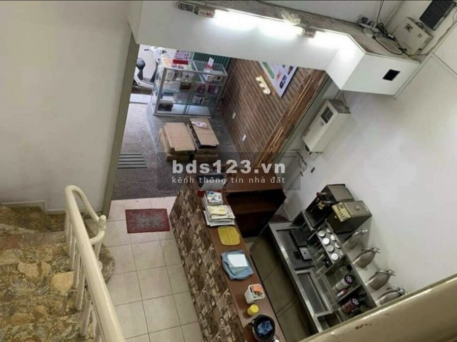 Bán nhà ngang 4.4m, HXH đường Âu Dương Lân, P3Q8