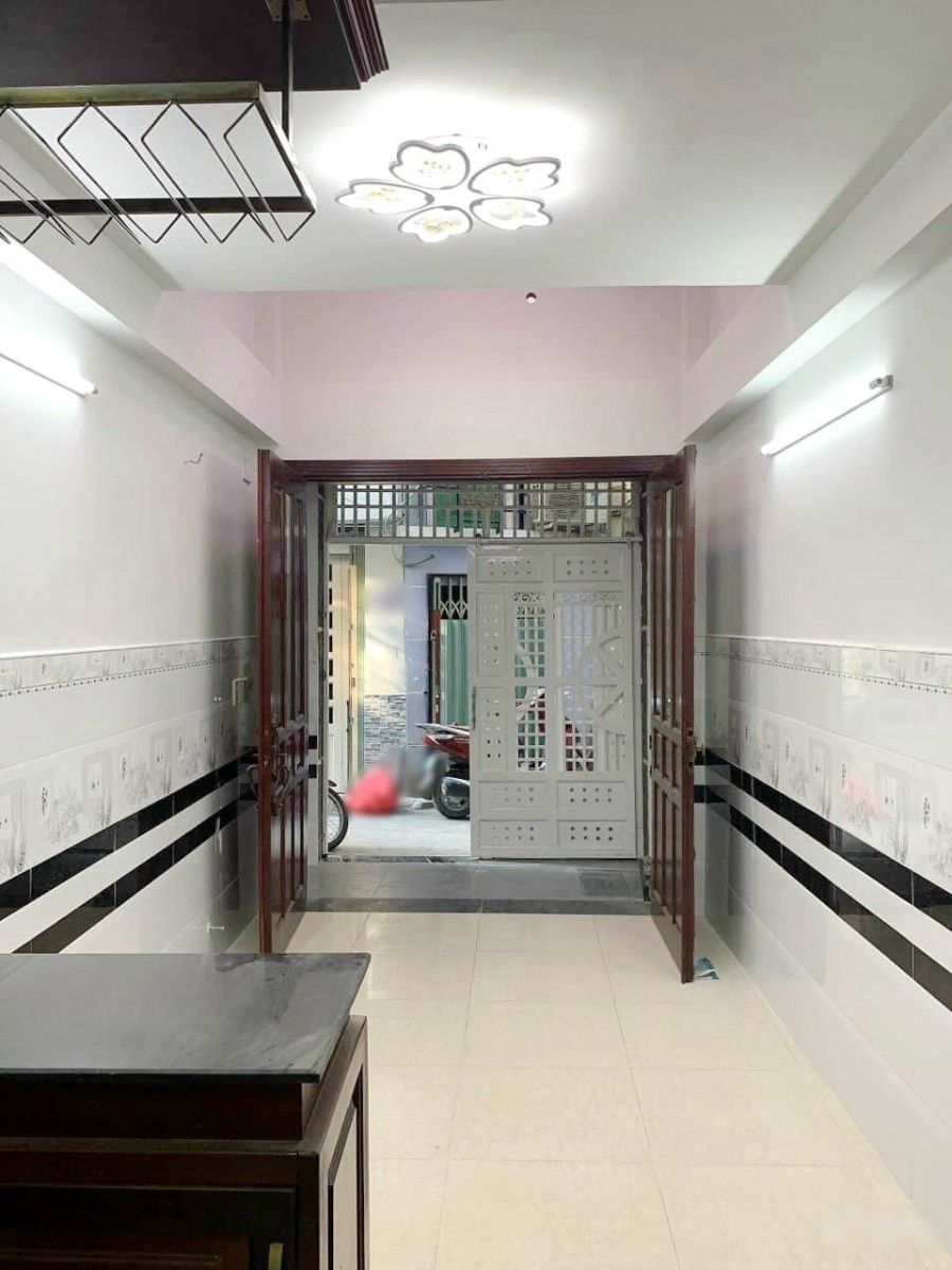 Bán nhà 2.8*10m, lửng, lầu, Hẻm 136 Nguyễn Thị Tần P2Q8