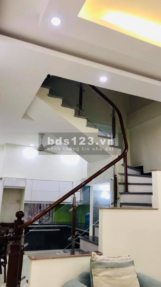 Bán nhà Vạn Phúc Hà Đông, ôtô đỗ cửa 32m2 3,9 tỷ