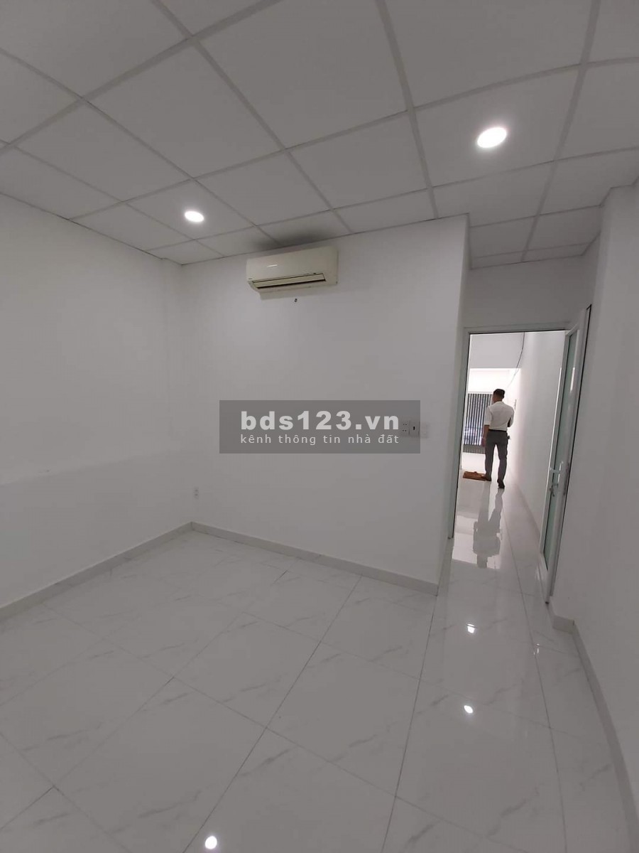 Ngộp ngân hàng cần bán gấp nhà Hoà Hảo 44m2 giá chỉ có 4,6 tỷ 0o0