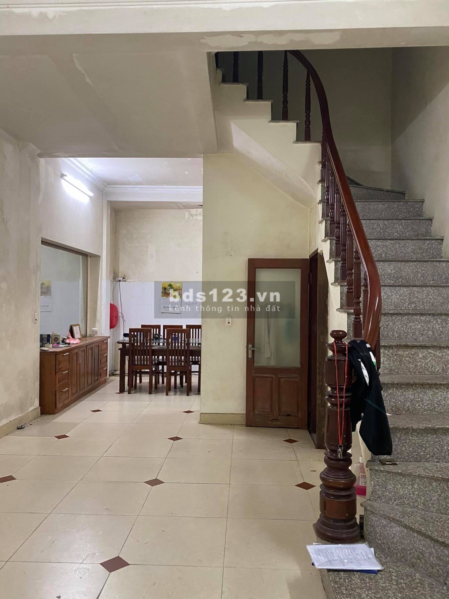 Phân lô Ngõ 61 Lạc Trung, 50m, 6 tầng, MT 4.5m, gara 7c, giá 8 tỷ.
